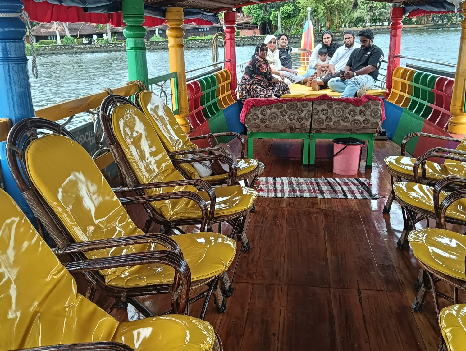 Client Shikara boat and guest view 5