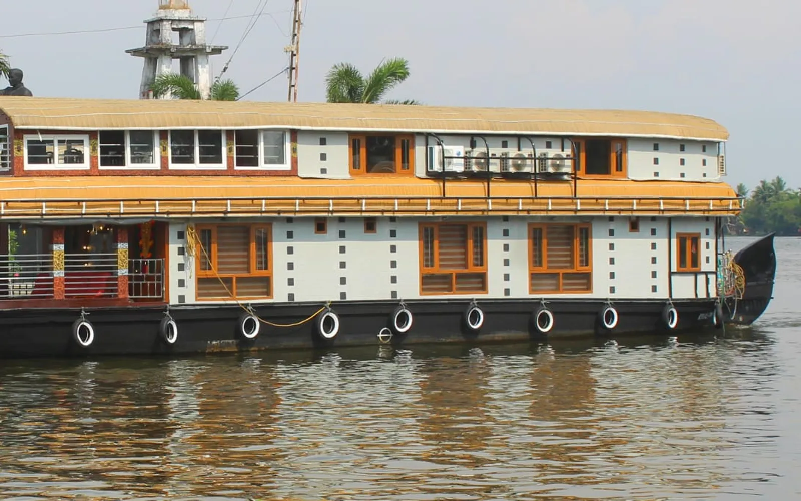 Client-provided houseboat in Alleppey